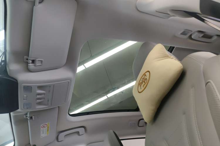 Used Ford Escape 2020 EcoBoost 245 Two-Wheel-Drive Titanium Edition