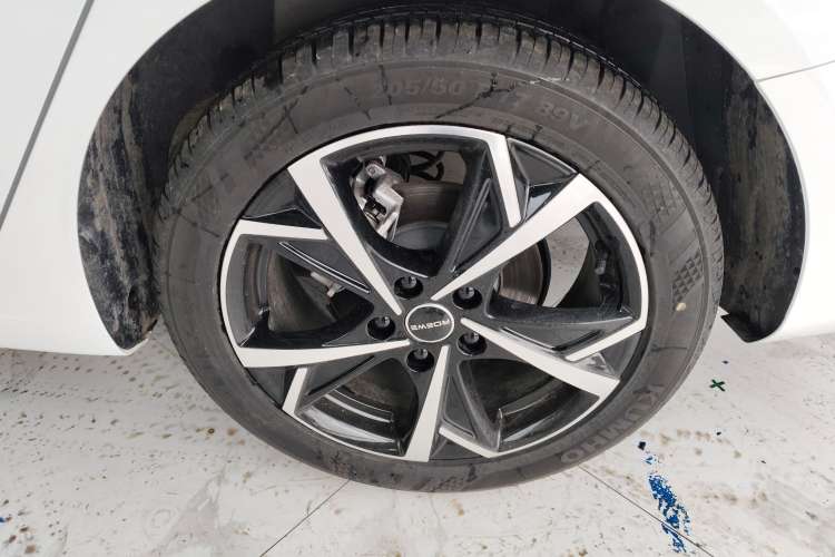 Used Roewe i5 2023 1.5L CVT Luxury Edition
