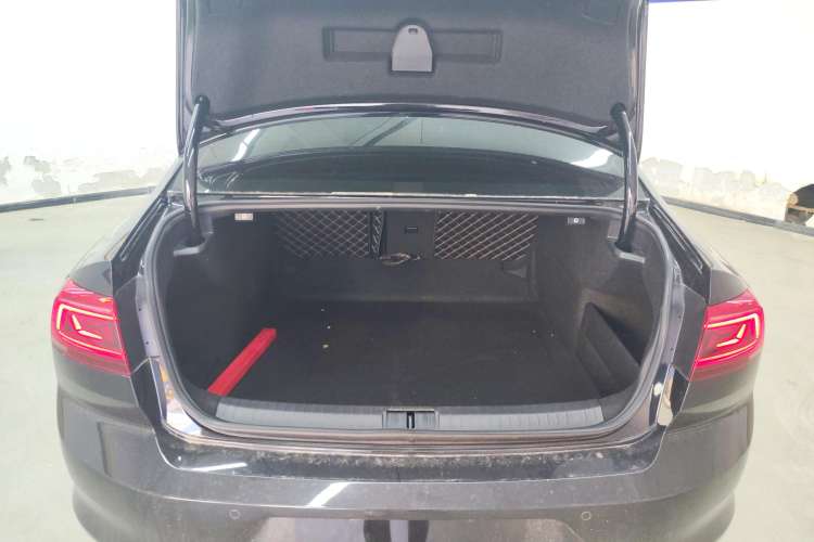 Used Volkswagen Magotan 2020 330TSI DSG Leading Model
