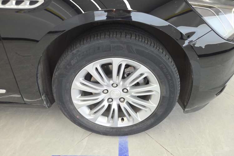 Used Buick LaCrosse 2018 30H Elite Edition
