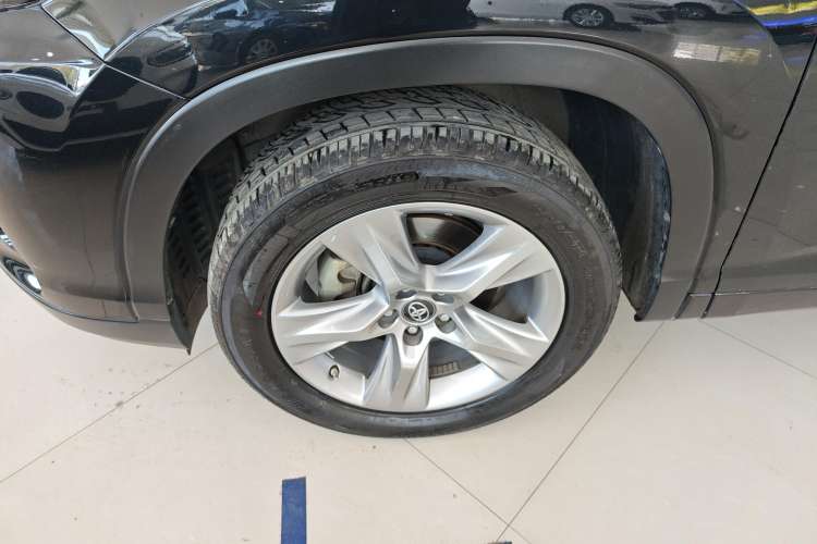 Used Toyota Highlander 2021 2.0T Four-Wheel Drive Luxury Edition 7 Seats
