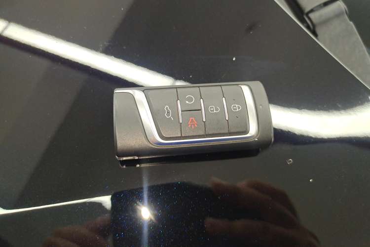 Used GAC Trumpchi M6 2021 270T DCT Prestige Edition (6-seater)
