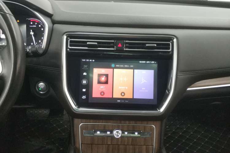 Used Roewe RX8 2019 30T Smart Connectivity Four-Wheel Drive Supreme Flagship Edition
