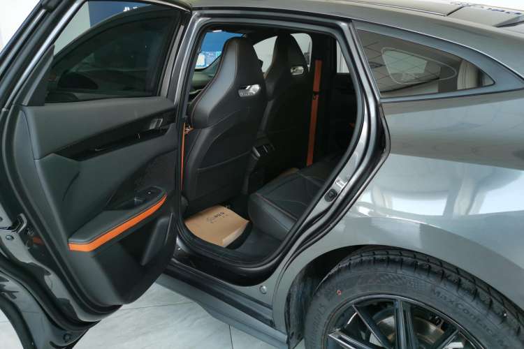 Used Changan UNI-V 2023 1.5T Prestige Model
