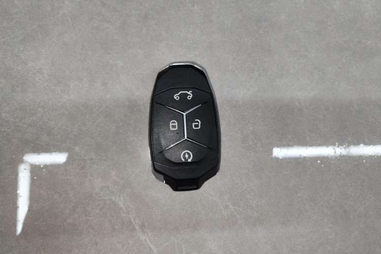 Used Lynk & Co 02 2019 1.5T DCT Two-Wheel Drive Pro Edition China VI Standard
