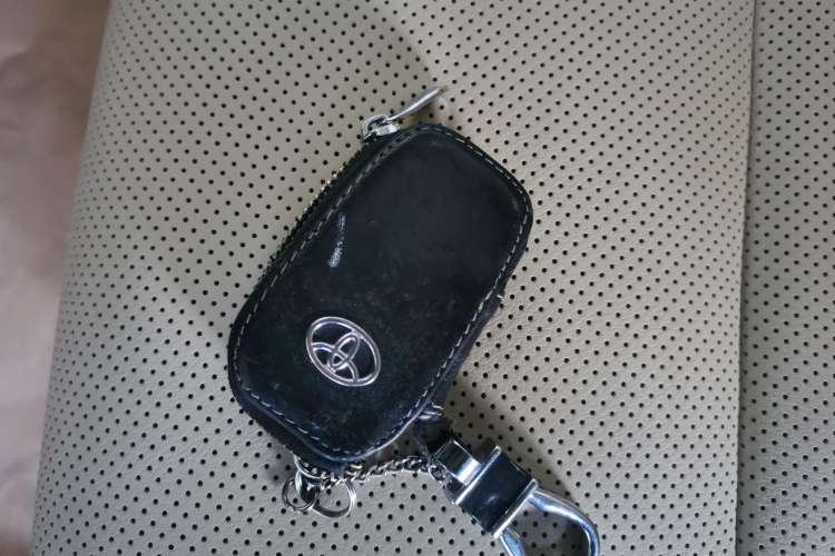 Used Toyota Highlander 2015 2.0T Four-Wheel Drive Luxury Navigation Version with 7 Seats
