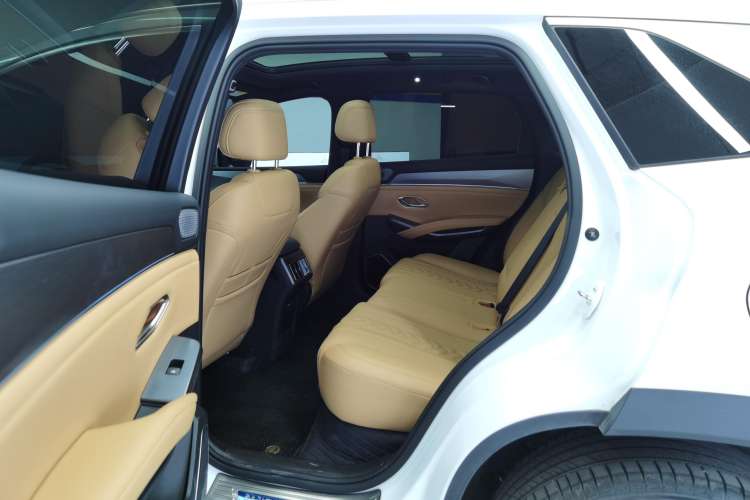 Used BYD Song L DM-i 2024 112 km Beyond Edition
