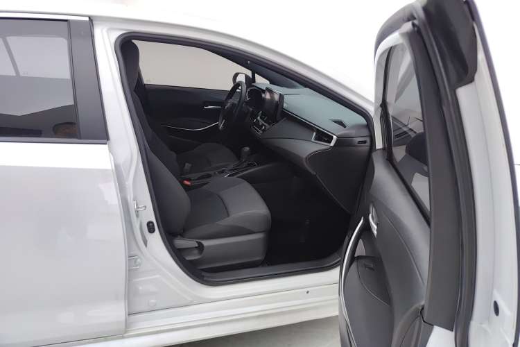 Used Toyota Levin 2021 Dual-Motor 1.8H E-CVT Leading Edition
