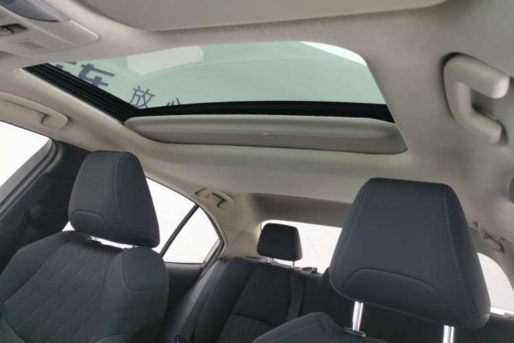 Used Toyota Corolla 2019 Dual-Engine 1.8L E-CVT GL-i Elite Edition
