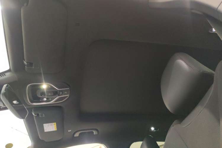 Used Geely Auto Monjaro L 2024 2.0TD High-Power Automatic Two-Wheel Drive Skyline Edition
