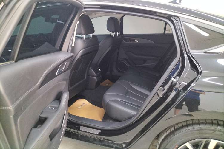 Used Hongqi H5 2022 Classic Model 1.5T DCT Flagship Edition
