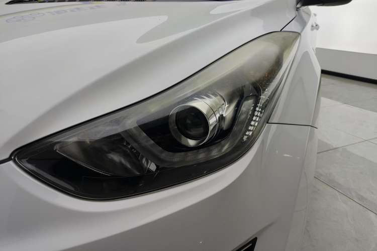 Used Hyundai Elantra 2016 1.6L Automatic Smart Version