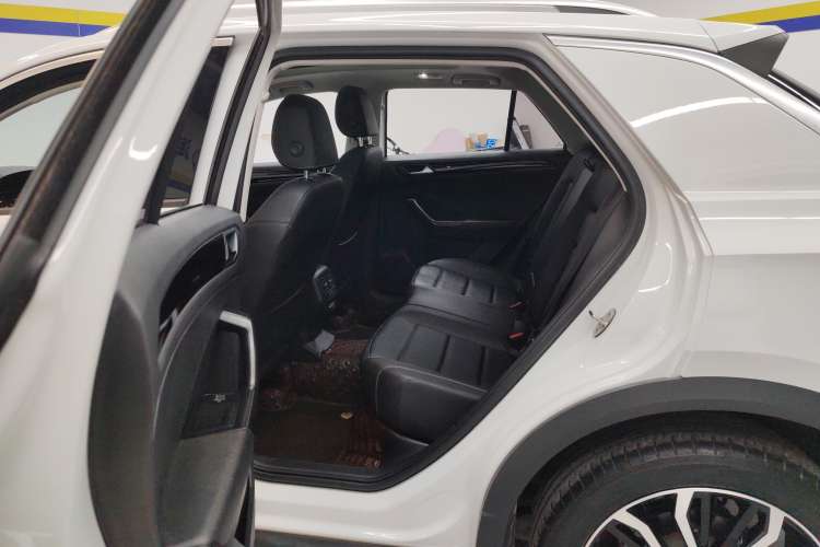 Used Volkswagen T-ROC 2020 280TSI DSG Two-Wheel Drive Comfort Version