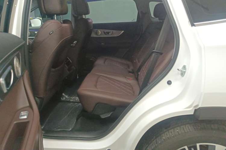 Used Chery Tiggo 8 PRO 2024 Champion Edition 390T Two-Wheel Drive Peak Version 5 Seats
