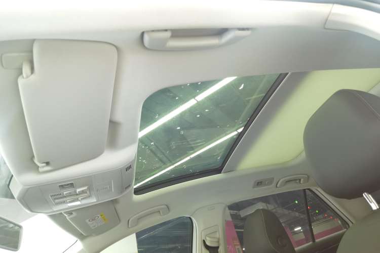 Used Volkswagen T-ROC 2022 280TSI DSG Two-Wheel Drive Elite PLUS