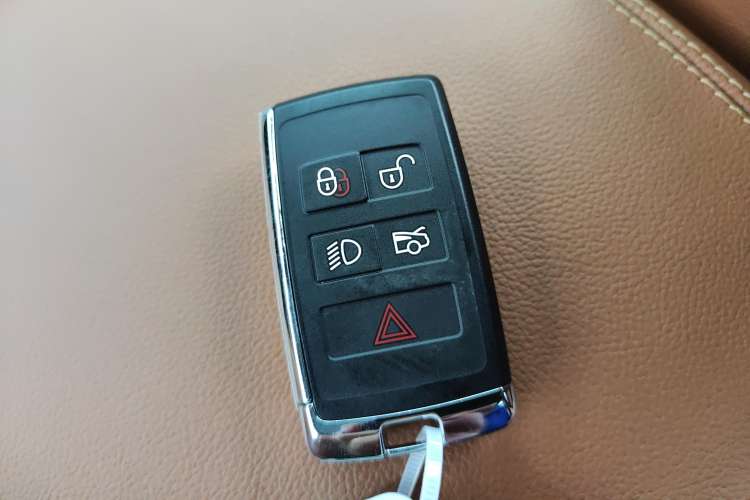 Used Jaguar XFL 2023 XFL 2.0T P250 Two-Wheel-Drive Elite Sport Edition
