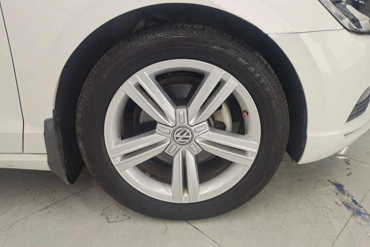 Used Volkswagen Lamando 2017 280TSI DSG Comfort Edition
