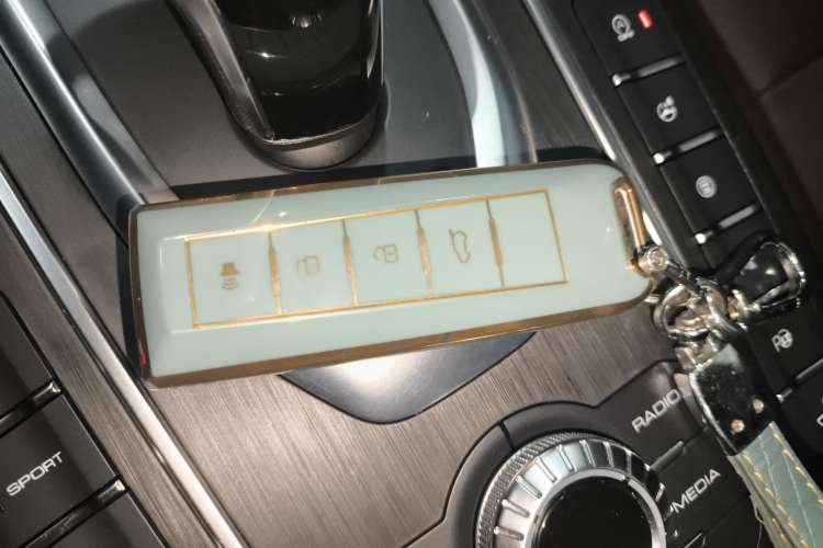 Used Wey VV6 2018 2.0T Two-Wheel Drive Flagship Version China V Standard
