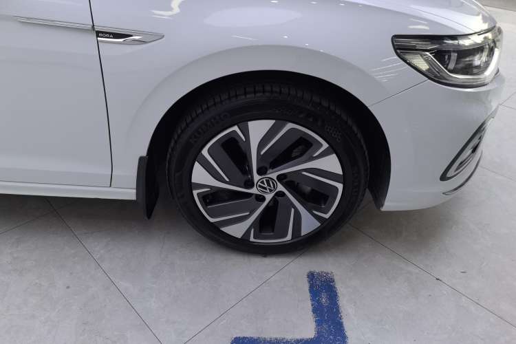 Used Volkswagen Bora 2023 300TSI DSG Prestige Edition
