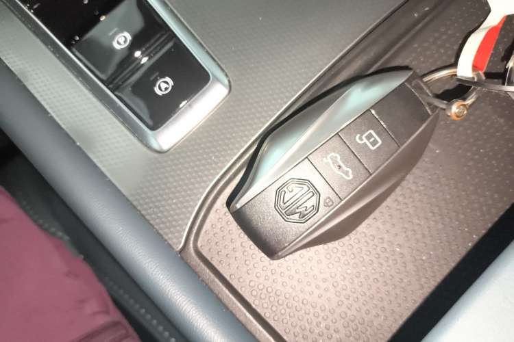 Used MG 7 2023 2.0T Automatic Trophy+ Ignition Glory Edition
