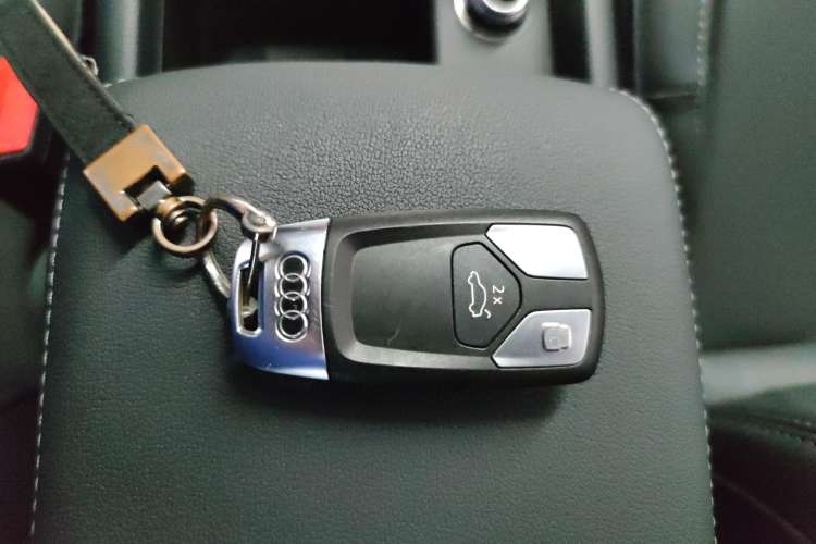 Used Audi A4L 2023 40 TFSI Fashion Dynamic Model
