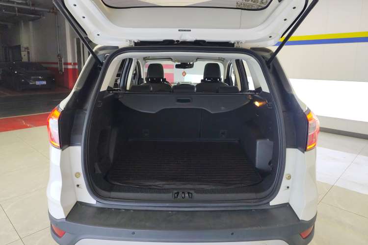 Used Ford Kuga 2018 EcoBoost 180 Two-Wheel-Drive Platinum Edition