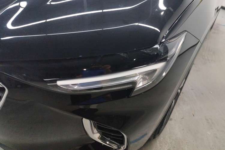 Used Buick Envision 2022 Encore S 552T Two-Wheel-Drive Luxury Model
