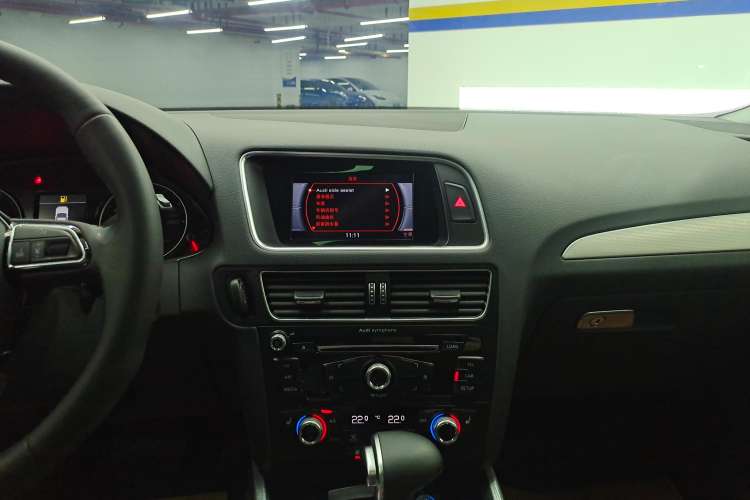 Used Audi Q5 2017 Plus 40 TFSI Technology Model
