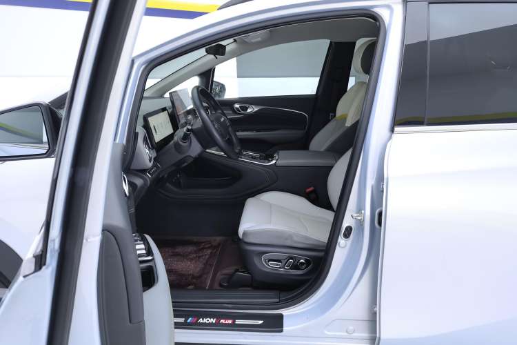 Used AION V 2022 Plus 80 Executive Edition Ternary Lithium
