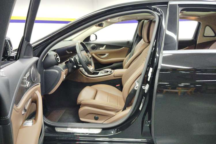 Used Mercedes-Benz E-Class 2018 Facelift E 200 L Sport Edition
