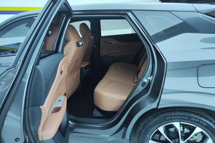 Used Changan UNI-Z New Energy 2024 Blue Whale Smart Electric iDD 125km Excellence Model