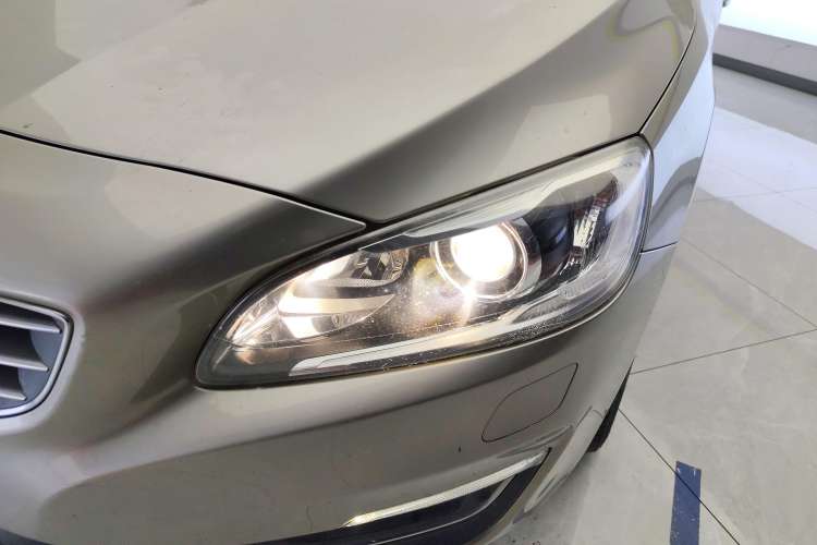 Used Volvo S60 2016 S60L T4 Zhiyuan Edition
