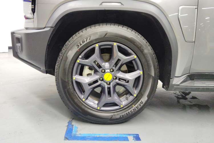 Used Jetour Traveler 2023 2.0T All-Wheel-Drive CrossPRO
