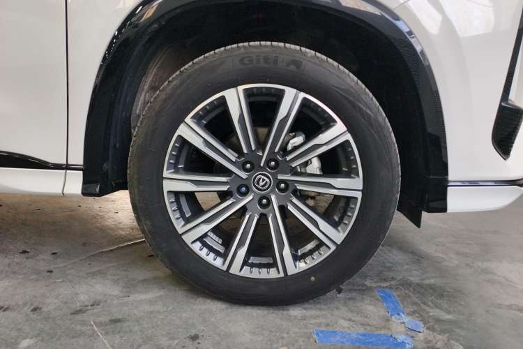 Used Changan CS75 PLUS 2023 3rd Generation 1.5T Automatic Prestige Model
