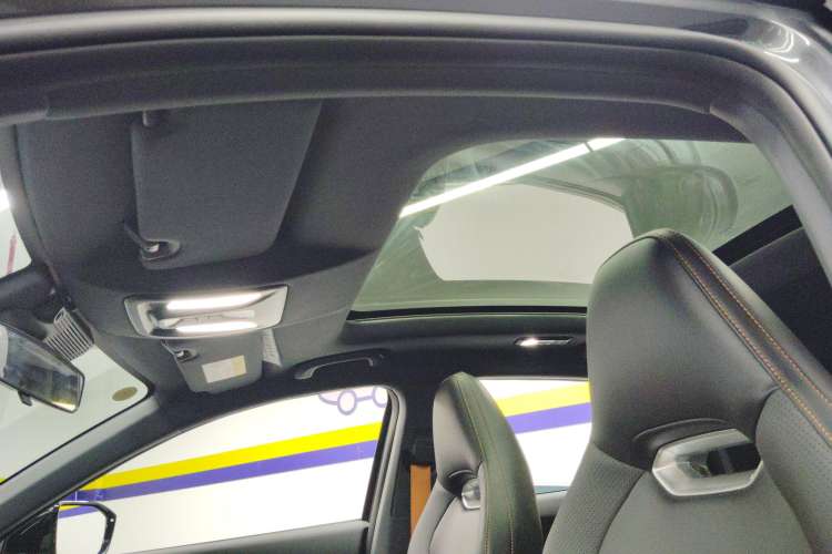 Used Changan UNI-V 2023 1.5T Prestige Model
