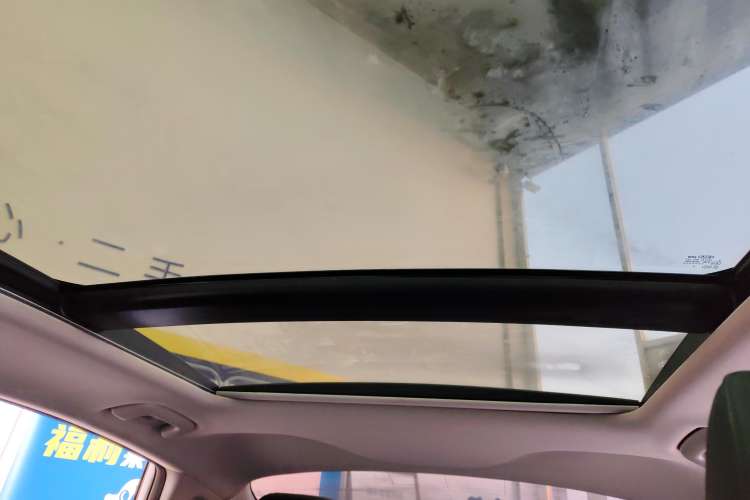 Used Kia K5 2016 1.6T Automatic LUX
