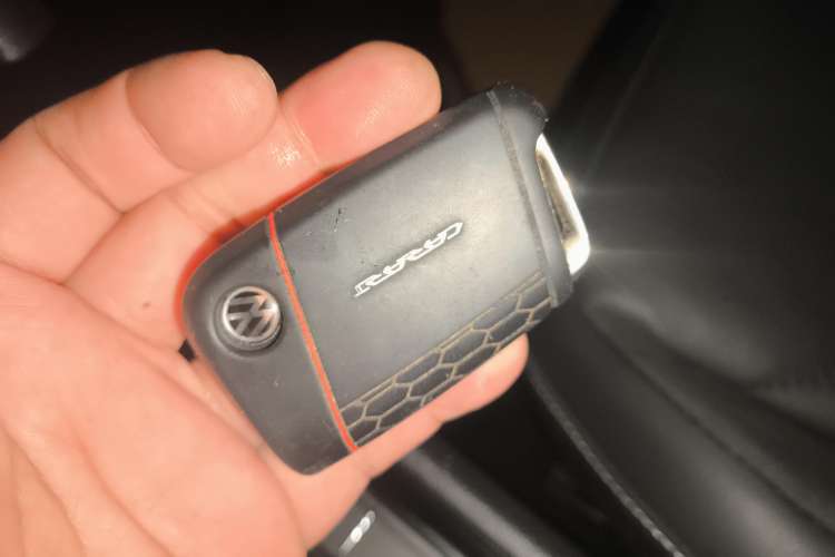 Used Volkswagen Tiguan L 2019 330TSI Automatic Two-Wheel Drive Panoramic Comfort Edition China V Standard
