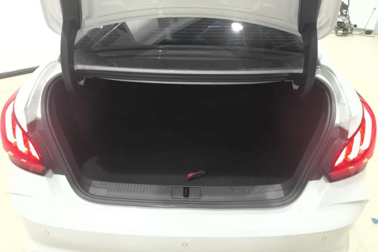 Used MG 5 2023 180 DVVT CVT Fashion Edition
