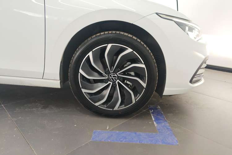 Used Volkswagen Golf 2023 Facelift 280TSI DSG Pro
