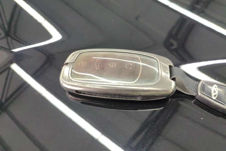 Used Chery Tiggo 8 PRO 2024 Champion Edition 390T Two-Wheel Drive Peak Version 5 Seats
