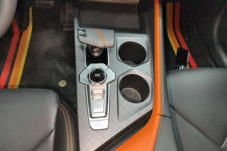 Used Changan UNI-V 2022 1.5T Prestige Version
