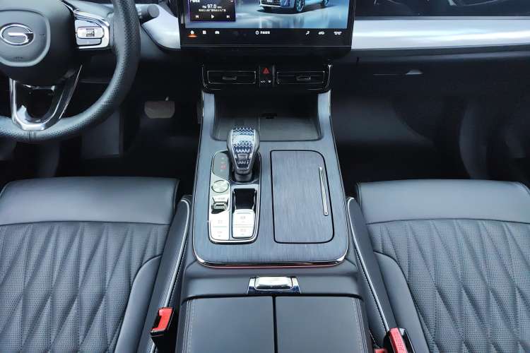 Used GAC Trumpchi GS8 2022 Double-Energy Series 2.0TM Four-Wheel Drive Premium Edition (7 Seats)
