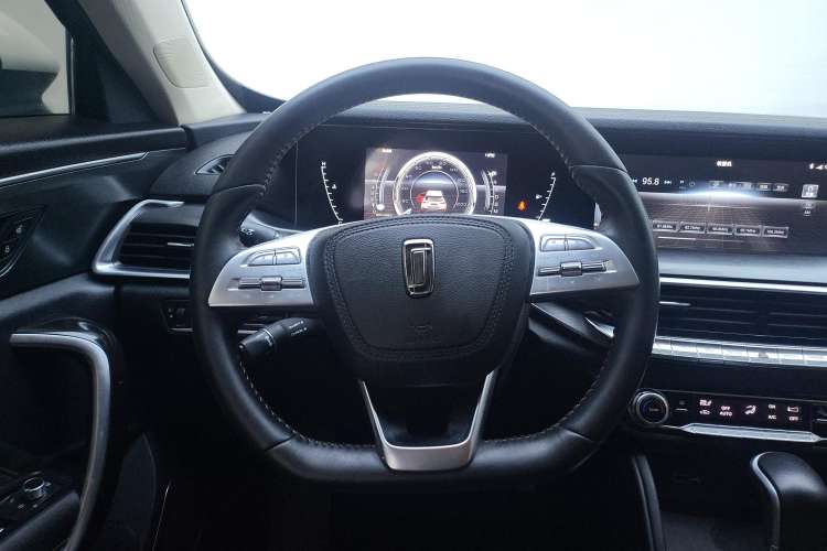 Used Bestune T77 2019 230 TID Automatic Luxury Version China VI Emission Standard
