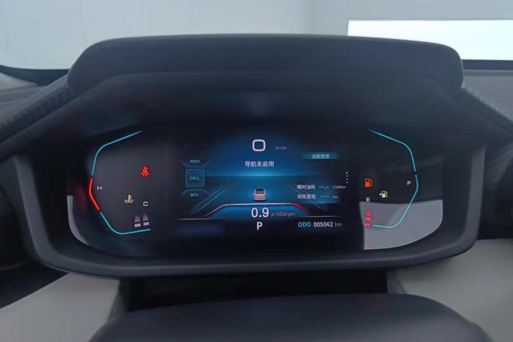 Used Dongfeng Aeolus Yixuan 2023 Mach Edition 1.5L Automatic Chasing Shadow Version
