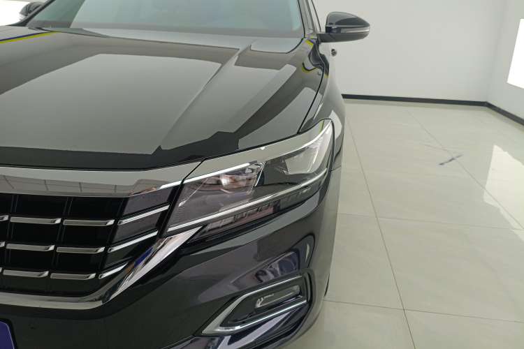 Used Volkswagen Passat 2020 330TSI Elite Edition China VI
