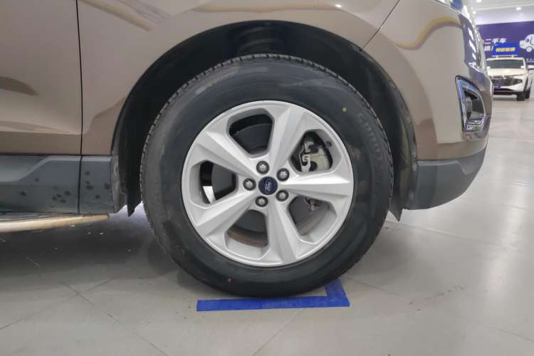 Used Ford Edge 2016 EcoBoost 245 Two-Wheel-Drive Titanium 5-Seater
