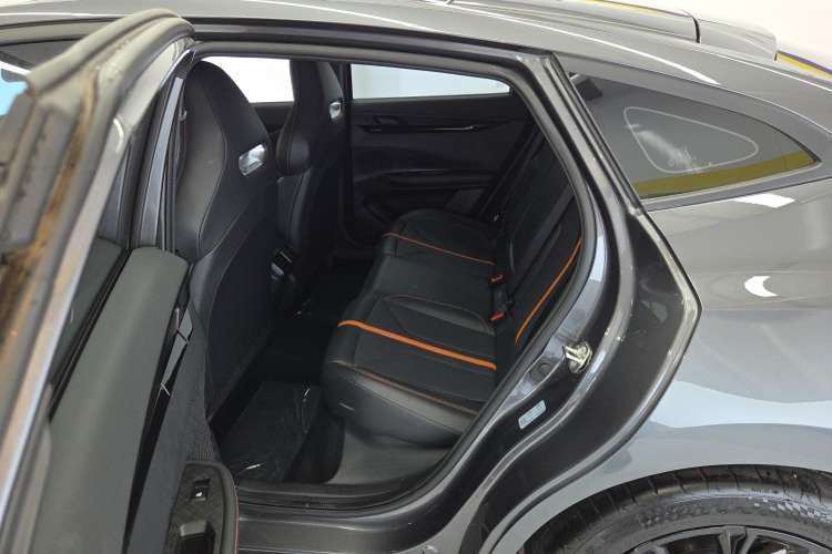 Used Changan UNI-V 2024 1.5T Prestige Edition
