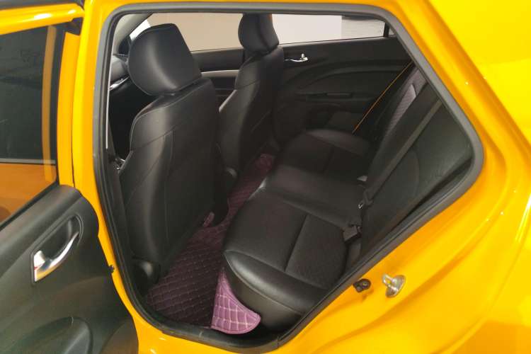 Used Kia Stonic 2019 1.4L Automatic Fun Edition China VI