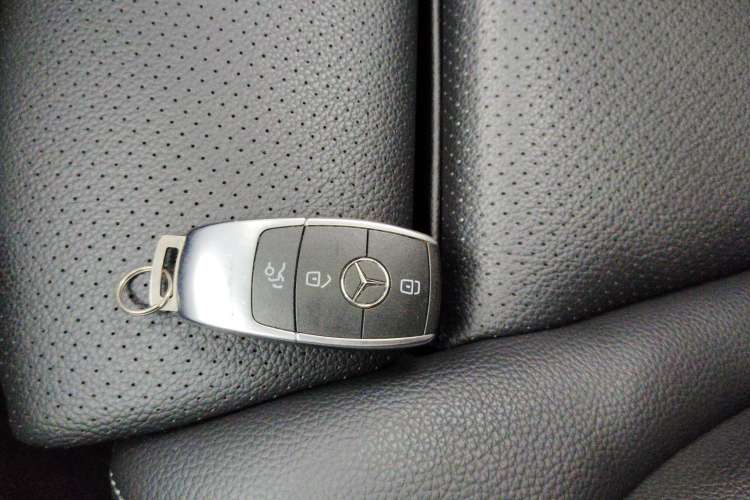 Used Mercedes-Benz C-Class 2020 Restyled C 200 L Fashion Edition Sport Version
