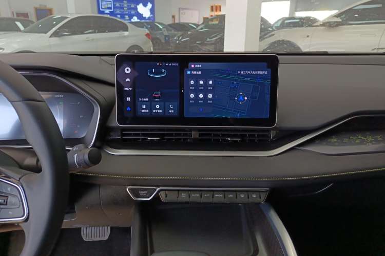 Used Geely Auto Preface 2023 1.5TD Fuyao Version
